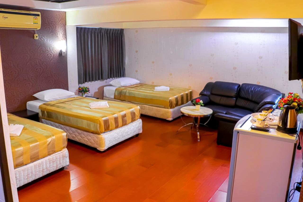 בנגקוק Visiting Card Hotel & Resort מראה חיצוני תמונה