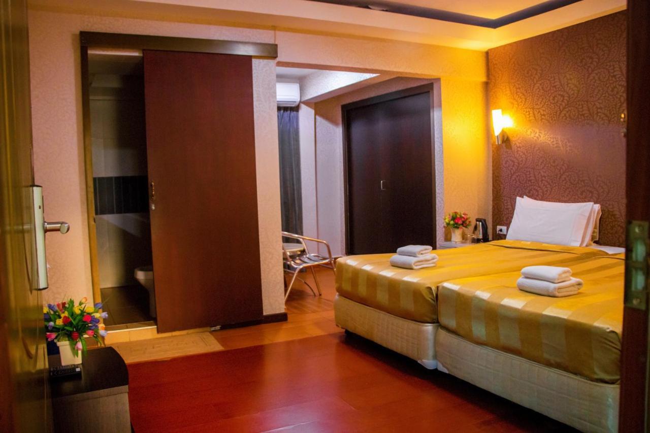 בנגקוק Visiting Card Hotel & Resort מראה חיצוני תמונה