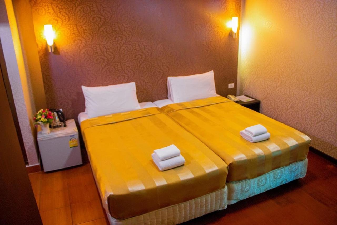 בנגקוק Visiting Card Hotel & Resort מראה חיצוני תמונה