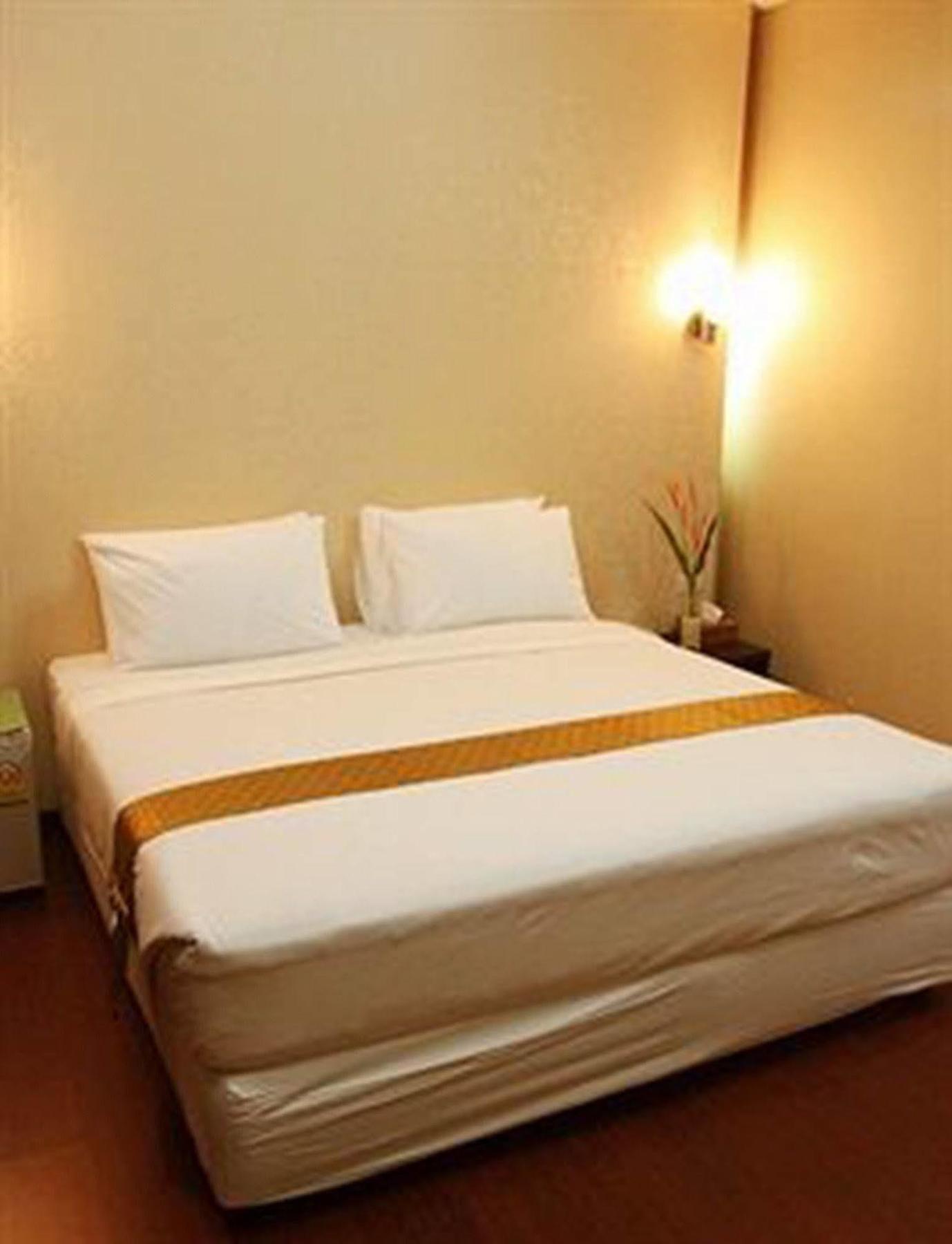 בנגקוק Visiting Card Hotel & Resort מראה חיצוני תמונה